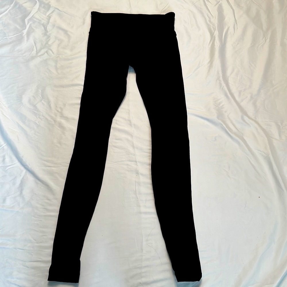 Lululemon black full length leggings size 4.